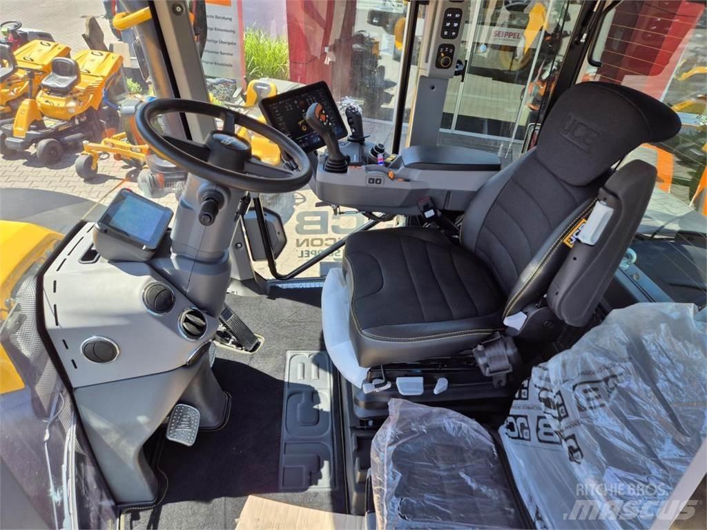 JCB FASTRAC 4220 Traktoriai
