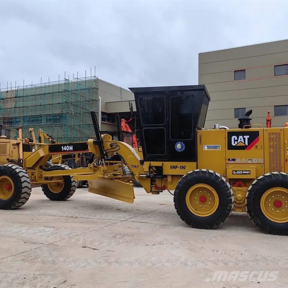 CAT 140H Greideriai