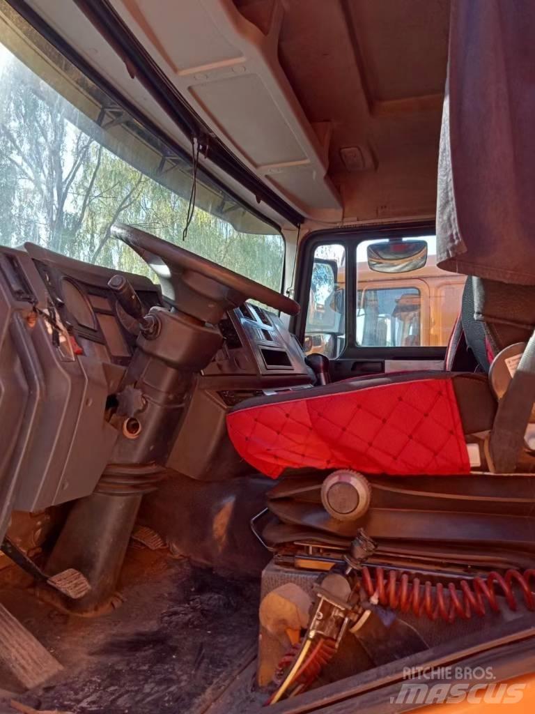 Shacman F3000 6X4 Savivarčių priekabų vilkikai