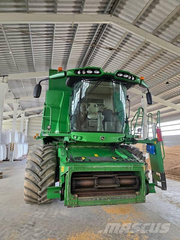 John Deere T 660 Derliaus nuėmimo kombainai
