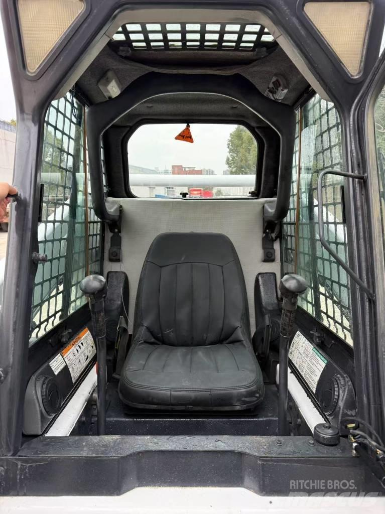 Bobcat S 185 Krautuvai su šoniniu pasukimu