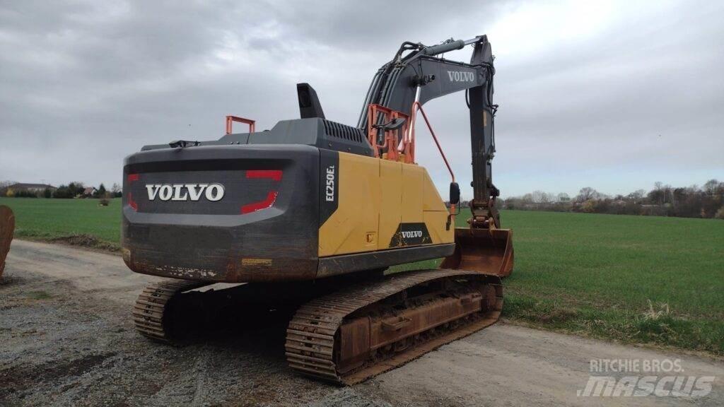 Volvo EC250EL Vikšriniai ekskavatoriai