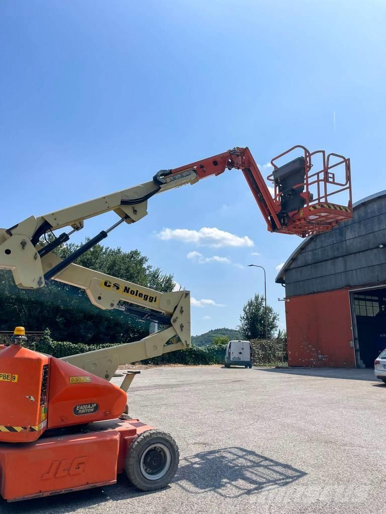 JLG E 400 AJP Alkūniniai keltuvai