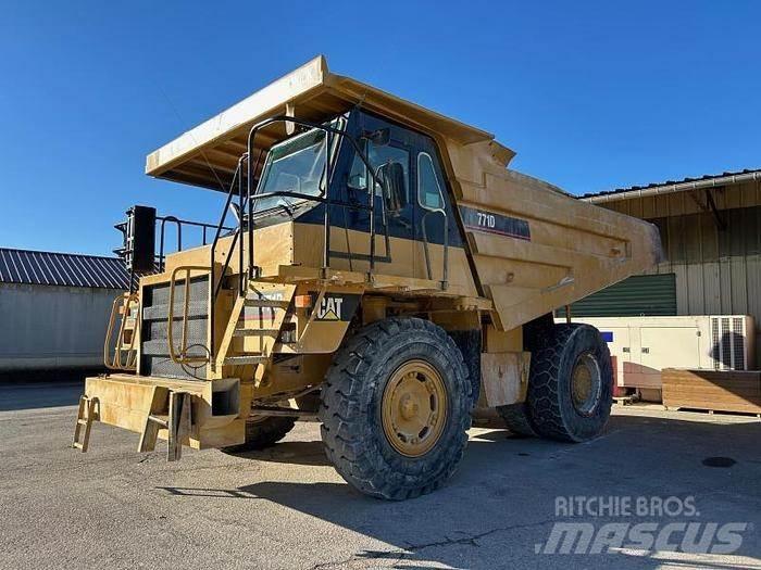 CAT 771D Statybiniai savivarčiai sunkvežimiai