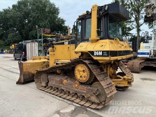 CAT D 6 M XL Vikšriniai buldozeriai