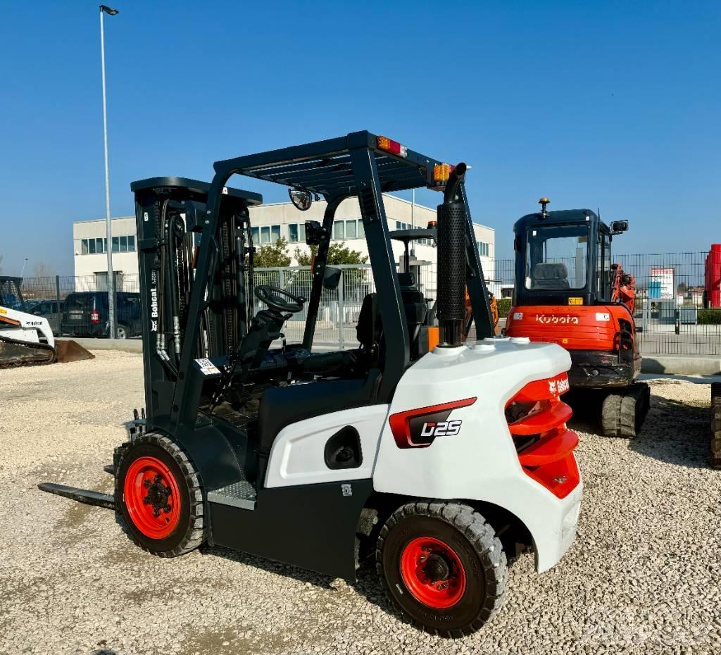 Bobcat D 25 NXP Dyzeliniai krautuvai
