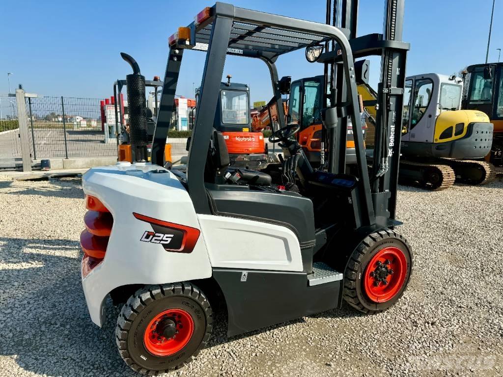 Bobcat D 25 NXP Dyzeliniai krautuvai