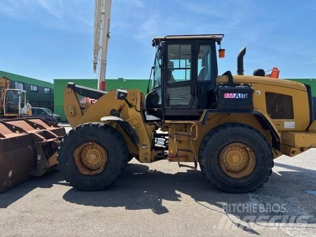 CAT 938 M Naudoti ratiniai krautuvai