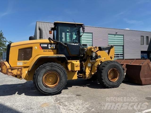 CAT 938 M Naudoti ratiniai krautuvai