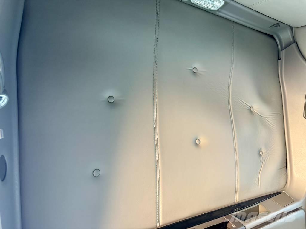 Kenworth T 800 Naudoti vilkikai