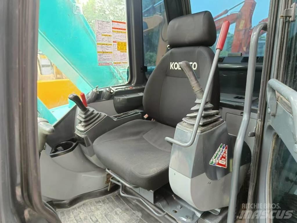 Kobelco SK 75 Vidutinės galios ekskavatoriai 7-12 t