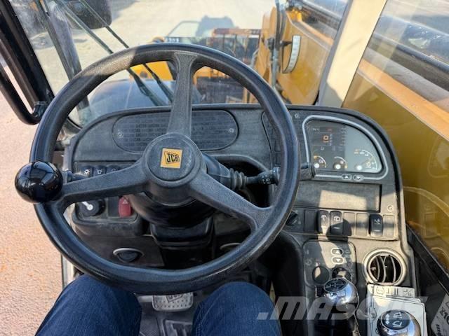 JCB 533-105 Teleskopiniai krautuvai