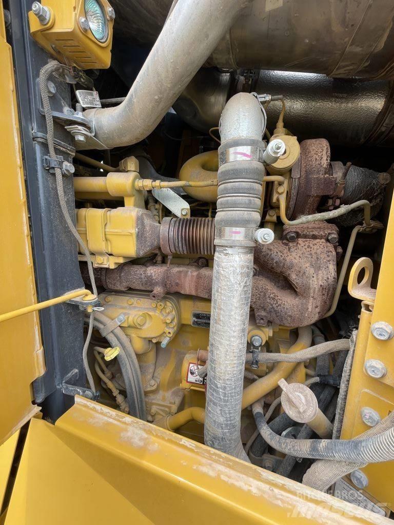 John Deere 772 GP Greideriai