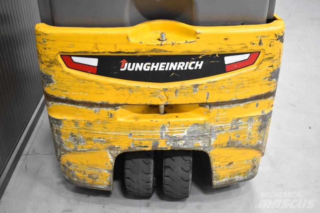 Jungheinrich EFG 215 Elektriniai šakiniai krautuvai