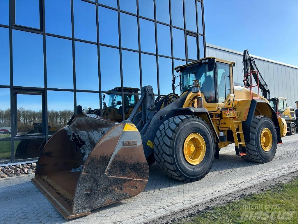 Volvo L 180 H Naudoti ratiniai krautuvai
