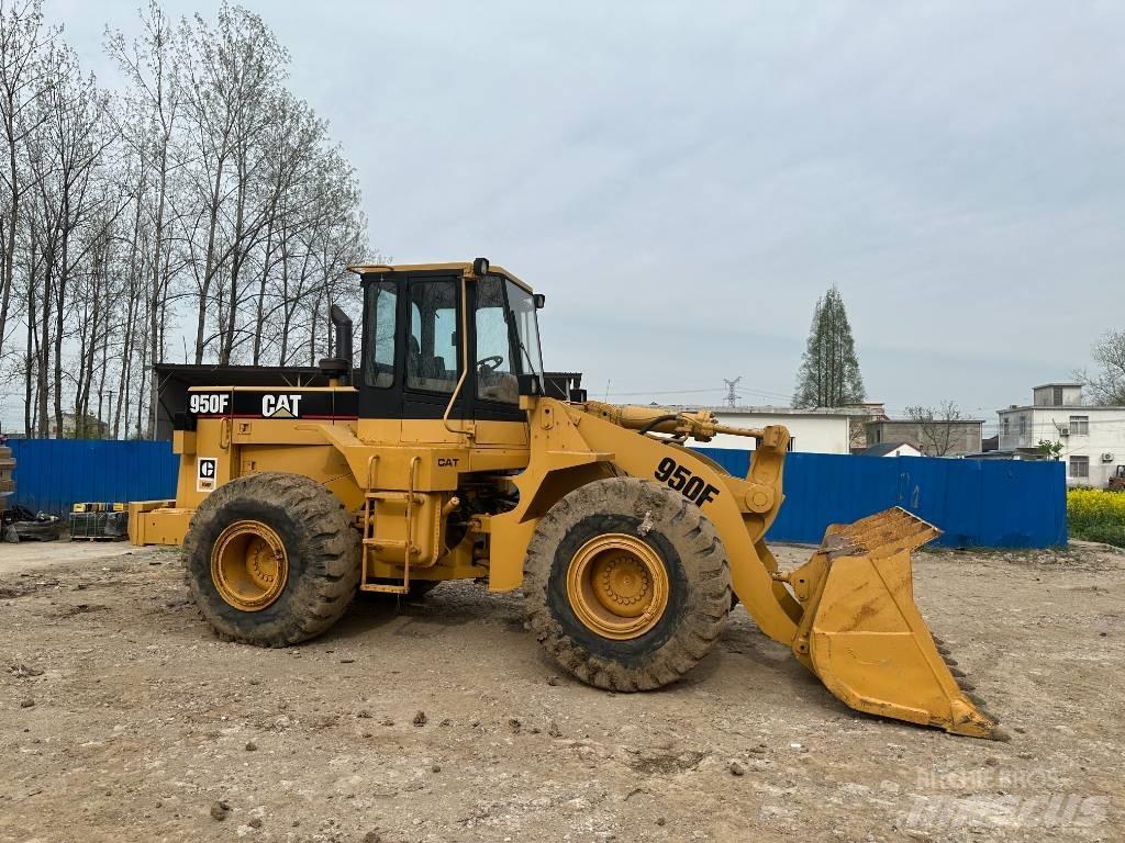 CAT 950F Naudoti ratiniai krautuvai