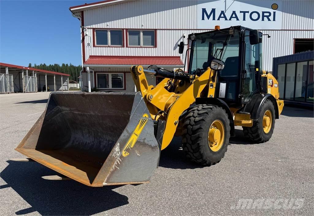 CAT 906M Naudoti ratiniai krautuvai