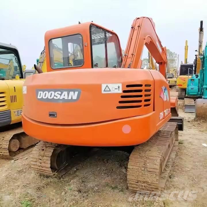 Doosan DH 70-7 Vikšriniai ekskavatoriai