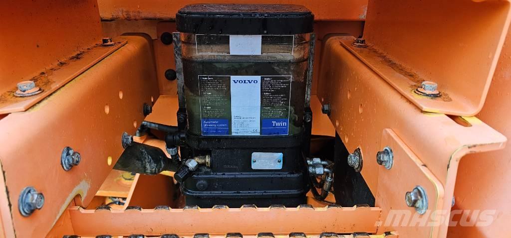 Volvo L150F Naudoti ratiniai krautuvai