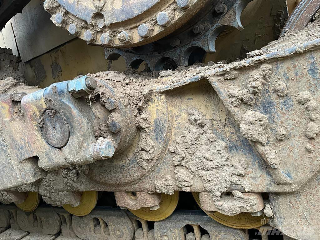 CAT D 6 T XL Vikšriniai buldozeriai