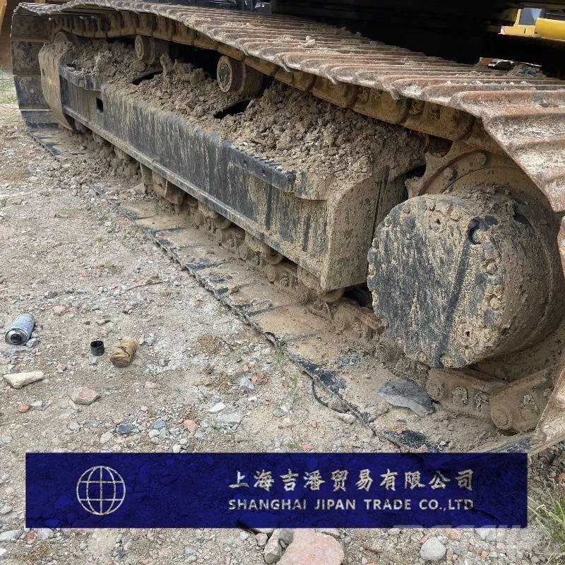 CAT 315 D Vidutinės galios ekskavatoriai 7-12 t