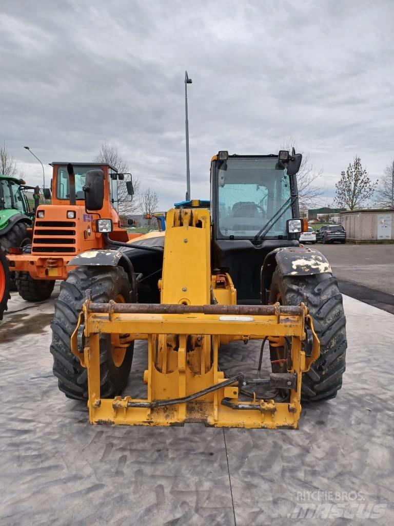 JCB 540-70 Teleskopiniai krautuvai žemės ūkiui