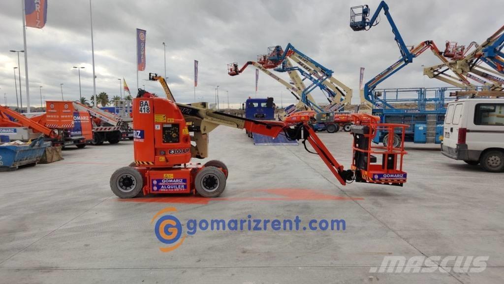 JLG E 300 AJP Alkūniniai keltuvai