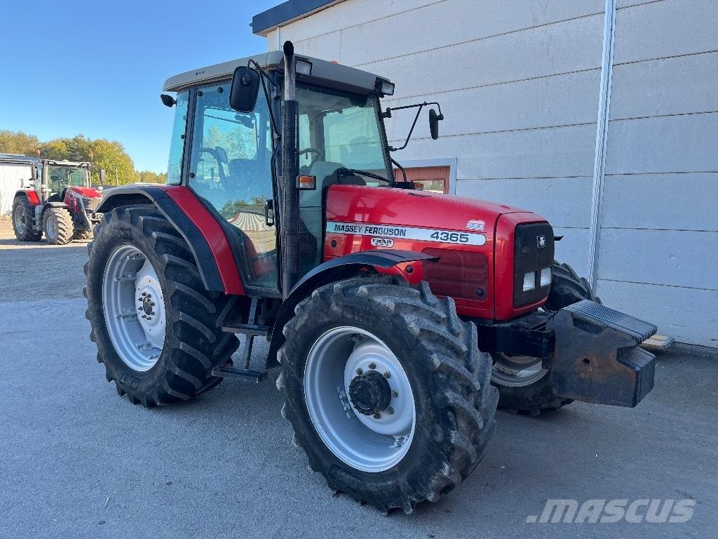 Massey Ferguson 4365 Traktoriai