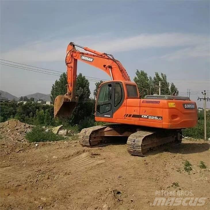 Doosan DX 225 LC-9C Vikšriniai ekskavatoriai