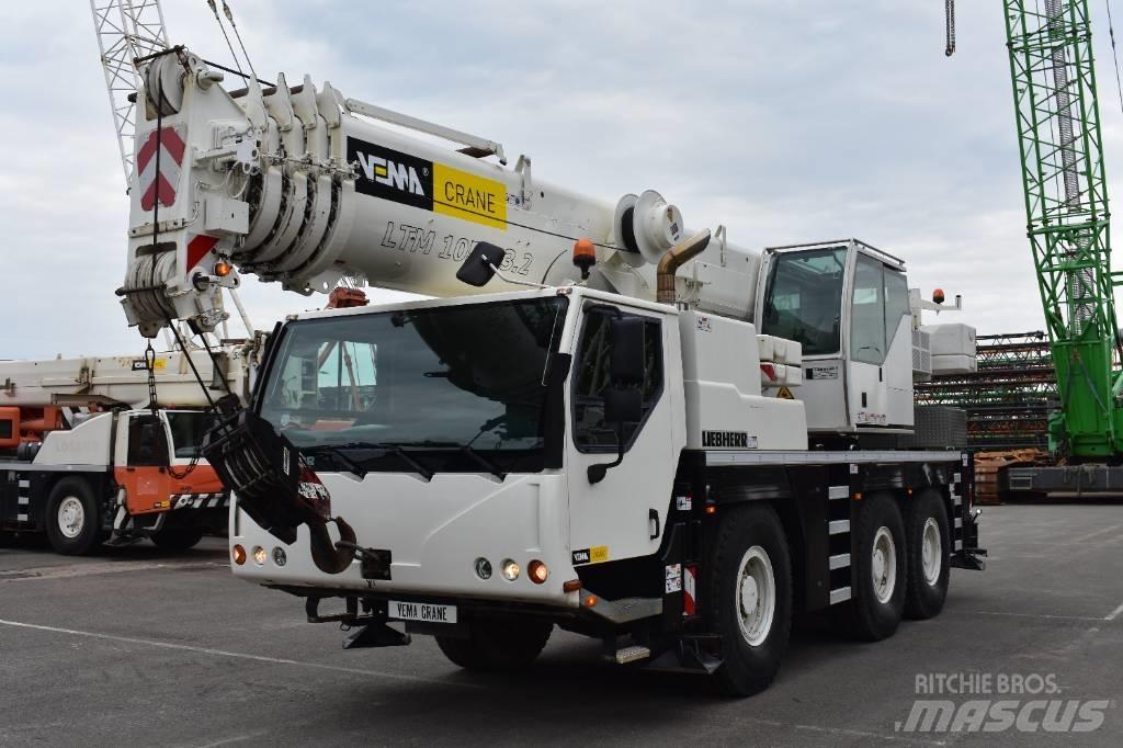 Liebherr LTM1055-3.2 Visureigiai kranai