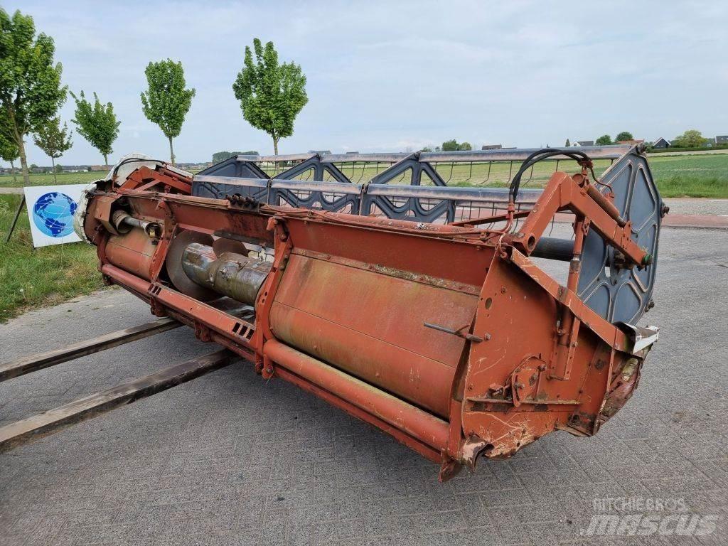 Laverda 3500 Derliaus nuėmimo kombainai
