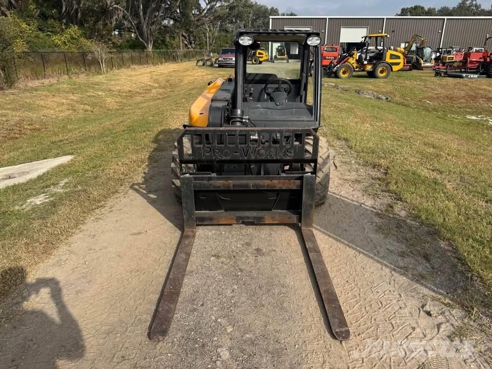 JCB 515-40 Teleskopiniai krautuvai