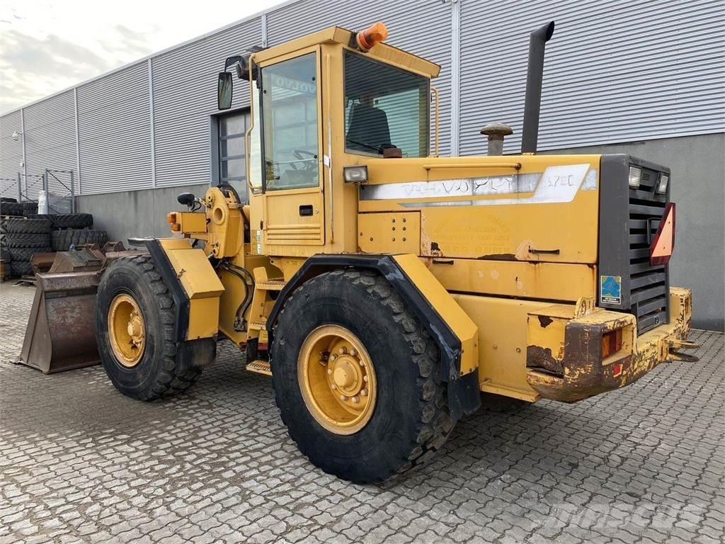 Volvo L70C Naudoti ratiniai krautuvai