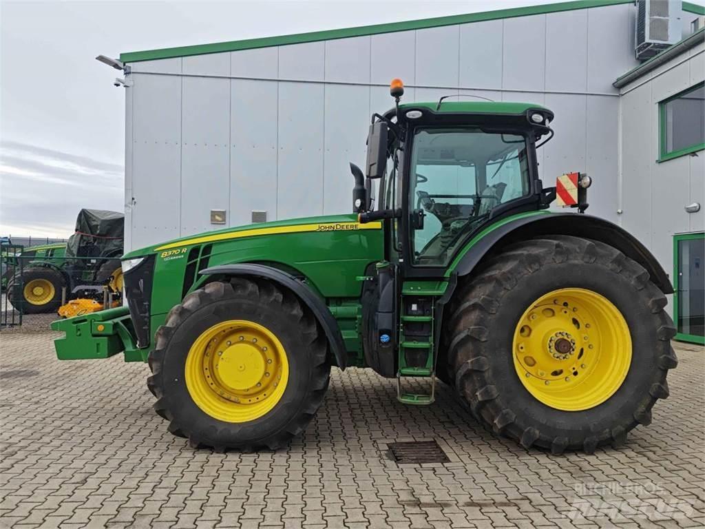 John Deere 8370R Traktoriai