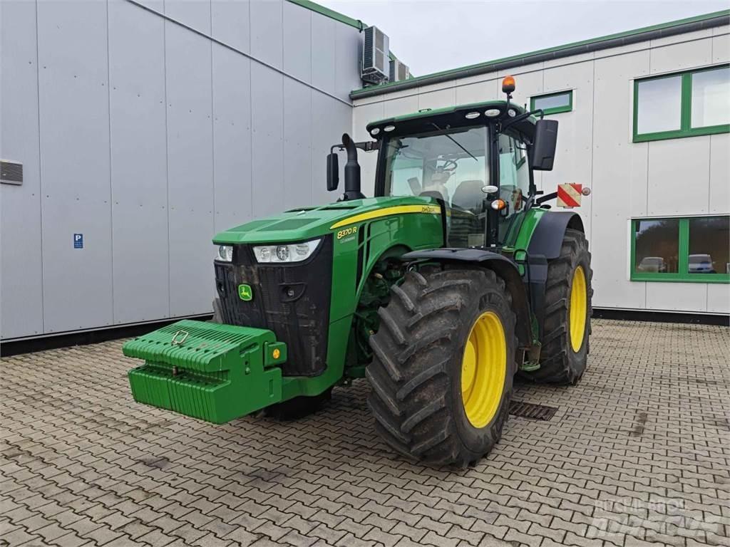 John Deere 8370R Traktoriai