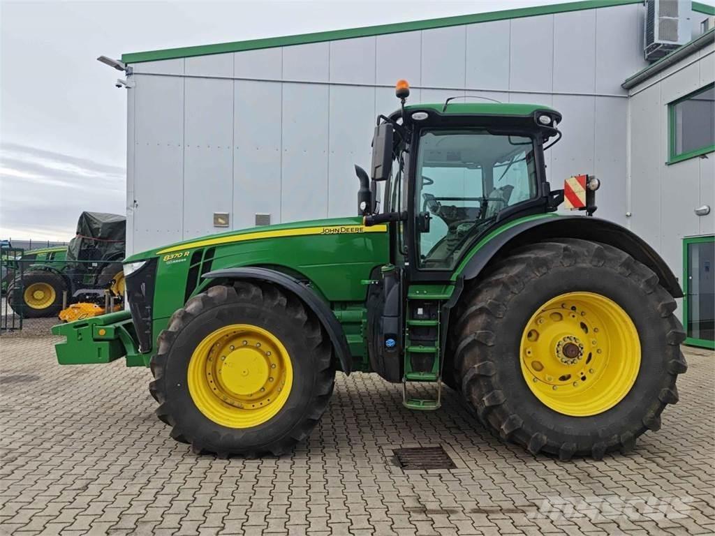 John Deere 8370R Traktoriai