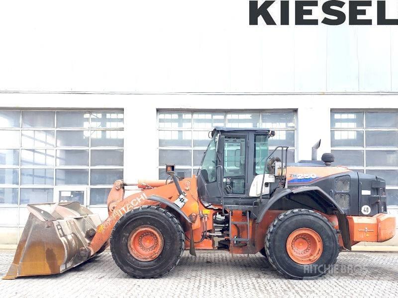 Hitachi ZW 250-6 Naudoti ratiniai krautuvai