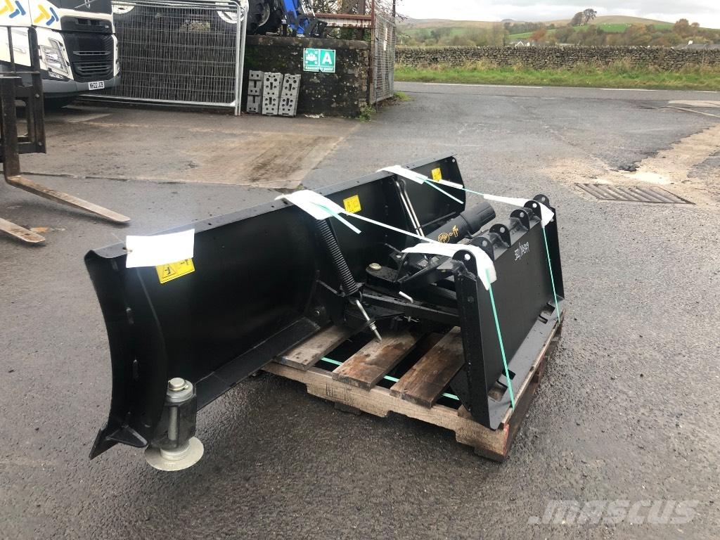 JCB Snow Plough Plūgai