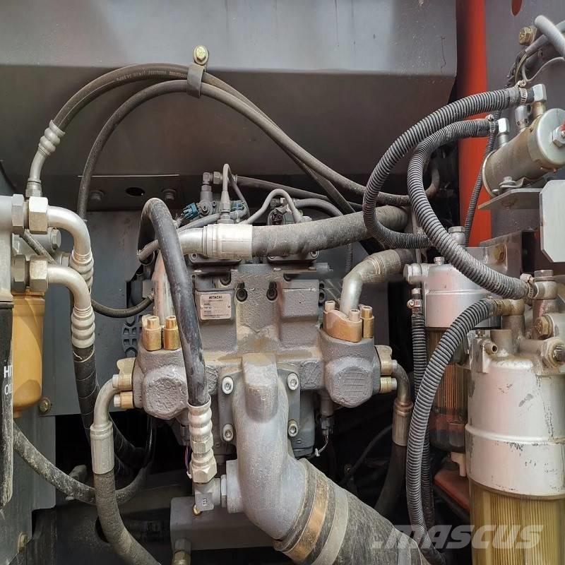 Hitachi zx200 Vikšriniai ekskavatoriai