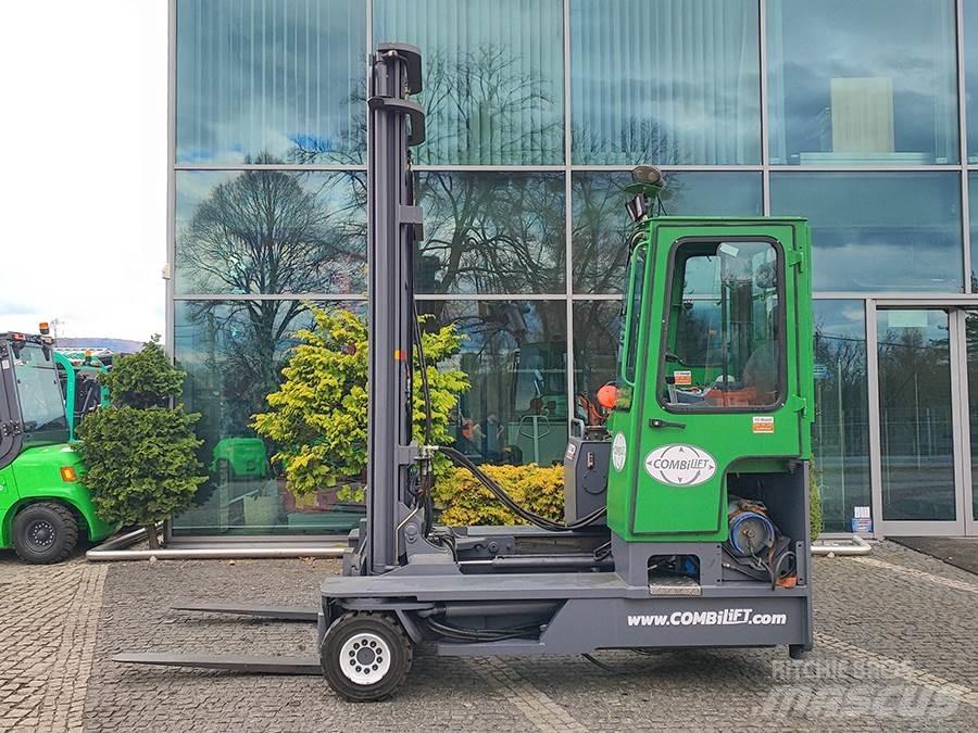 Combilift C5000 Šakiniai krautuvai su privažiavimu iš visų keturių pusių