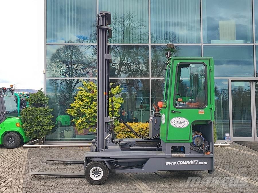 Combilift C5000 Šakiniai krautuvai su privažiavimu iš visų keturių pusių