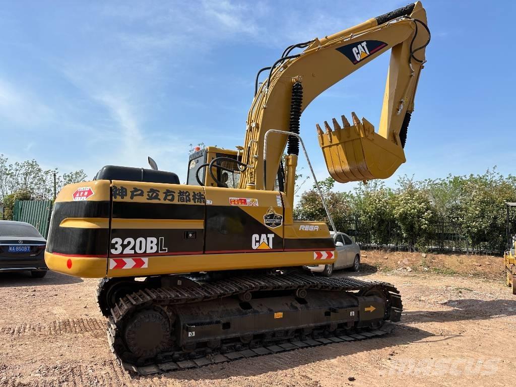 CAT 320 B Vikšriniai ekskavatoriai