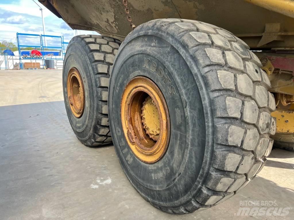 CAT 740 Karjeriniai savivarčiai