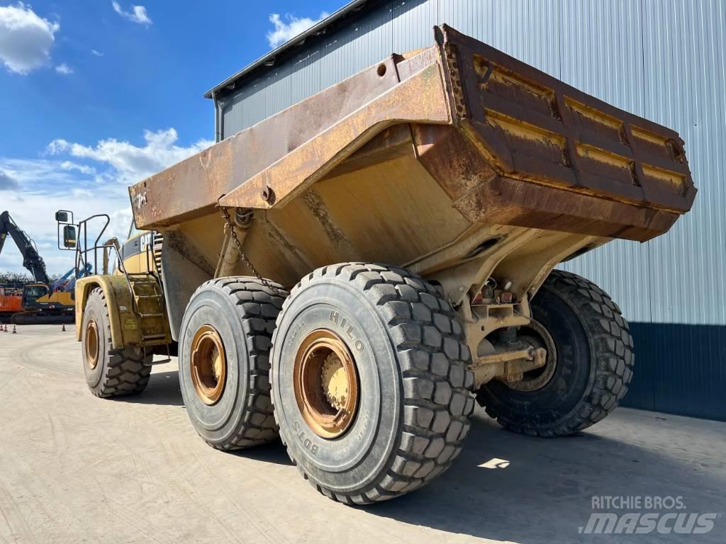 CAT 740 Karjeriniai savivarčiai