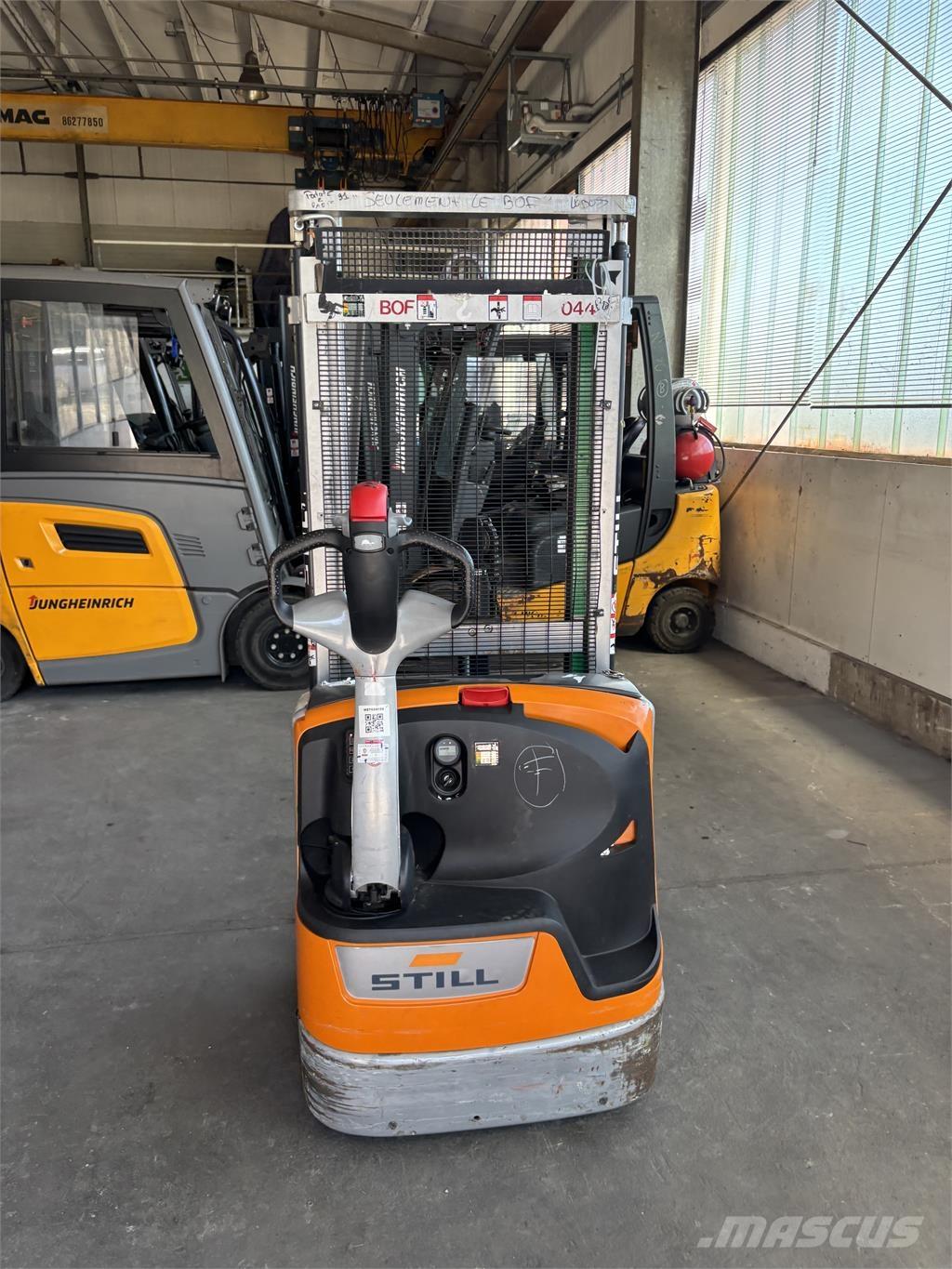 Still EXV 12i Savaeigiai rietuvai