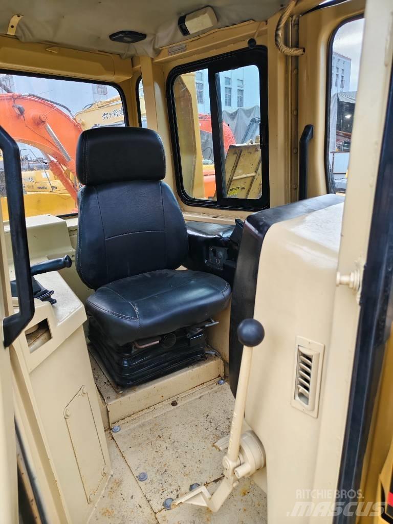 CAT D 7 R Vikšriniai buldozeriai
