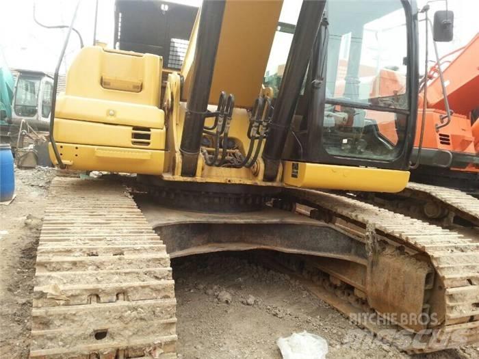CAT 329 D Vikšriniai ekskavatoriai