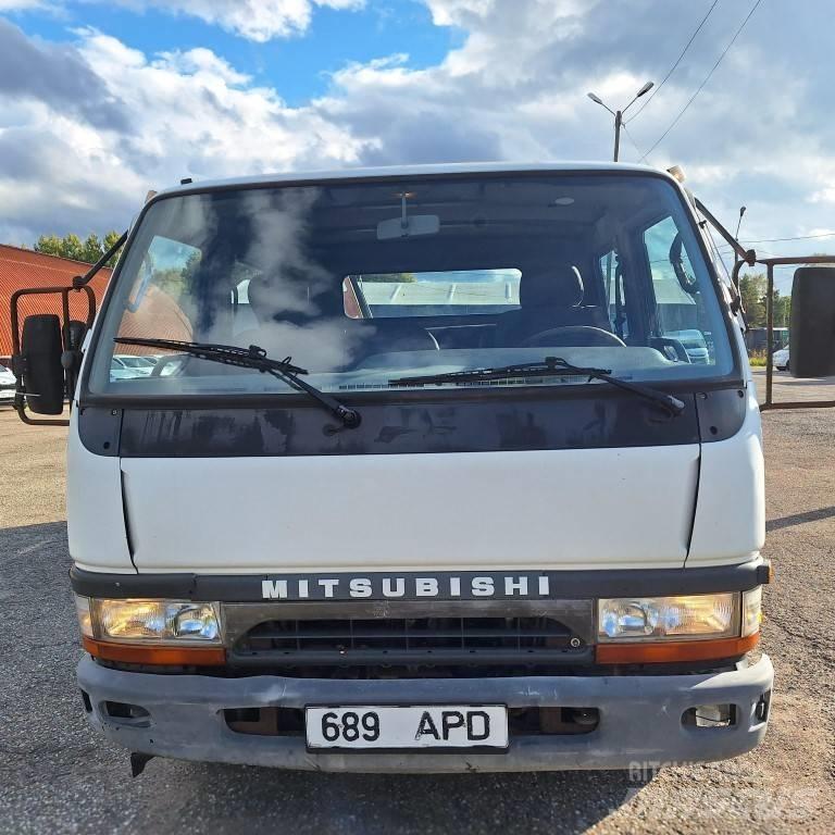 Mitsubishi Canter Automobiliniai kranai