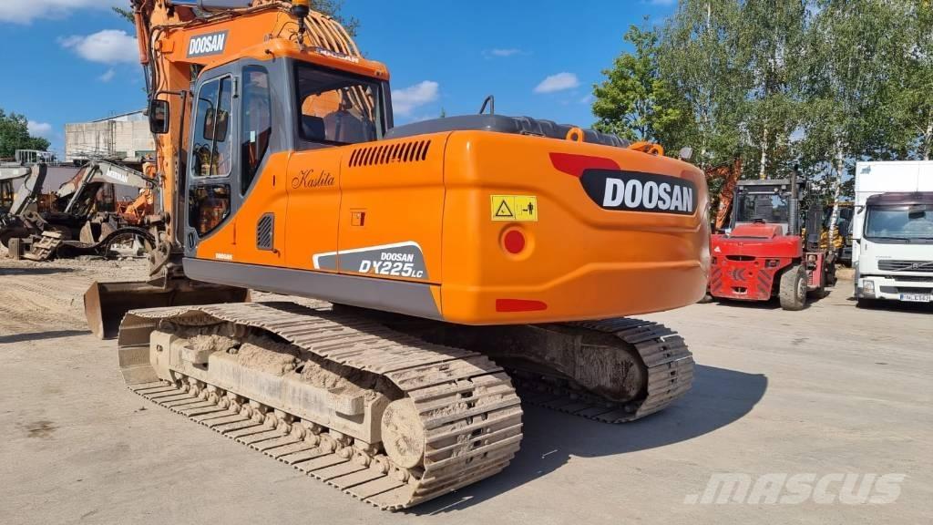 Doosan DX 225 Vikšriniai ekskavatoriai