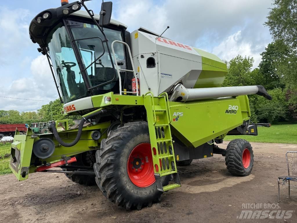 CLAAS Avero 240 Derliaus nuėmimo kombainai